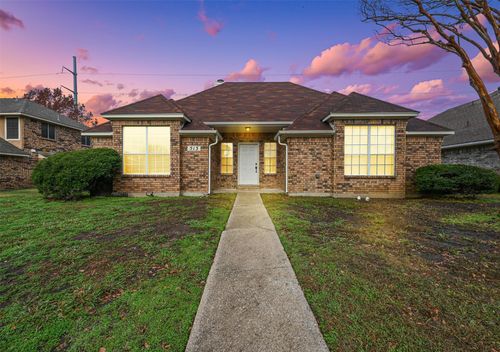 513 N Gaston Dr, Wylie, TX, 75098-4534 | Card Image
