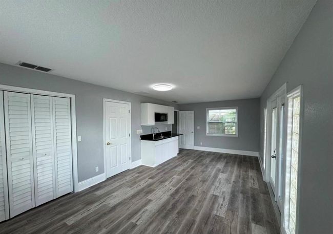 463 Nw Ravenswood Ln, House other with 4 bedrooms, 3 bathrooms and null parking in Port St Lucie FL | Image 5