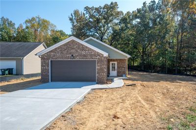 358 Lakecrest Circle Sw, House other with 3 bedrooms, 2 bathrooms and null parking in Calhoun GA | Image 3