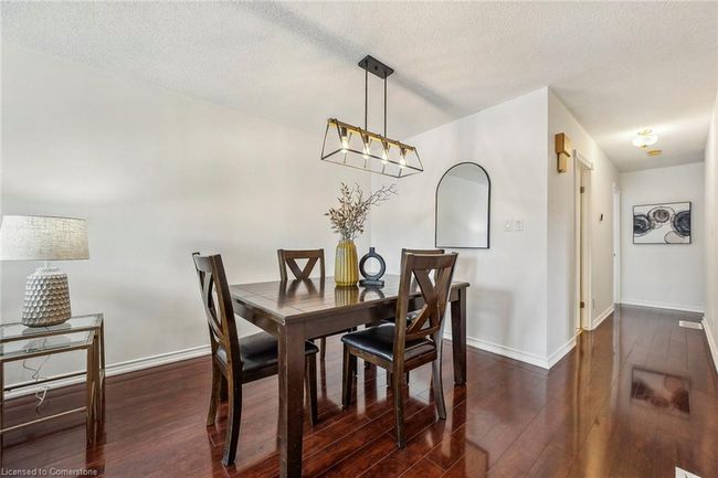 62 Guildwood Dr, House other with 2 bedrooms, 1 bathrooms and 3 parking in Hamilton ON | Image 7