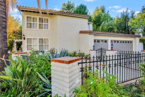 23450 Park Hermosa, Calabasas, CA, 91302-1720 | Card Image