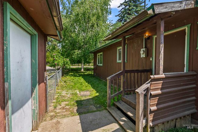 206 E 2 Nd Ave, House other with 2 bedrooms, 2 bathrooms and 1 parking in Clark Fork ID | Image 34