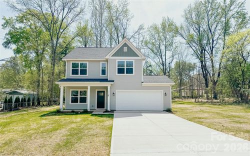 304 Woodside Dr, Harrisburg, NC, 28075-8443 | Card Image