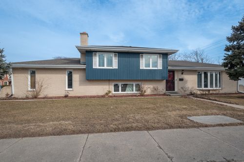 7153 W Oakton Ct, Niles, IL, 60714-3047 | Card Image