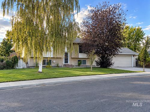 737 Academic Drive, Twin Falls, ID, 83301 | Card Image