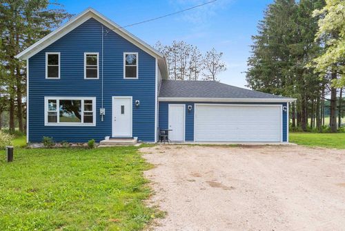 N9139 County Rd S, AHNAPEE, WI, 54201 | Card Image
