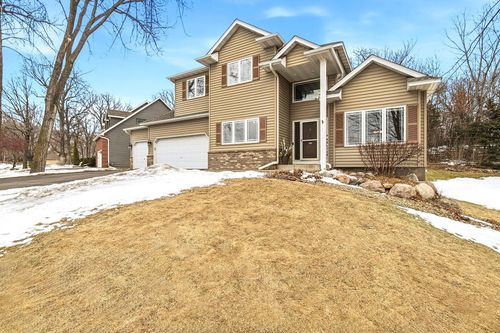13546 Flint Ln, Apple Valley, MN, 55124-7991 | Card Image