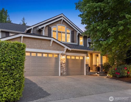 2841 275th Ave Se, Sammamish, WA, 98075-4214 | Card Image