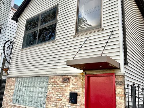 2-2110 N Western Ave, Chicago, IL, 60647-4106 | Card Image
