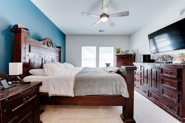 438 Dorsal Way, House other with 4 bedrooms, 3 bathrooms and 3 parking in Crosby TX | Image 15