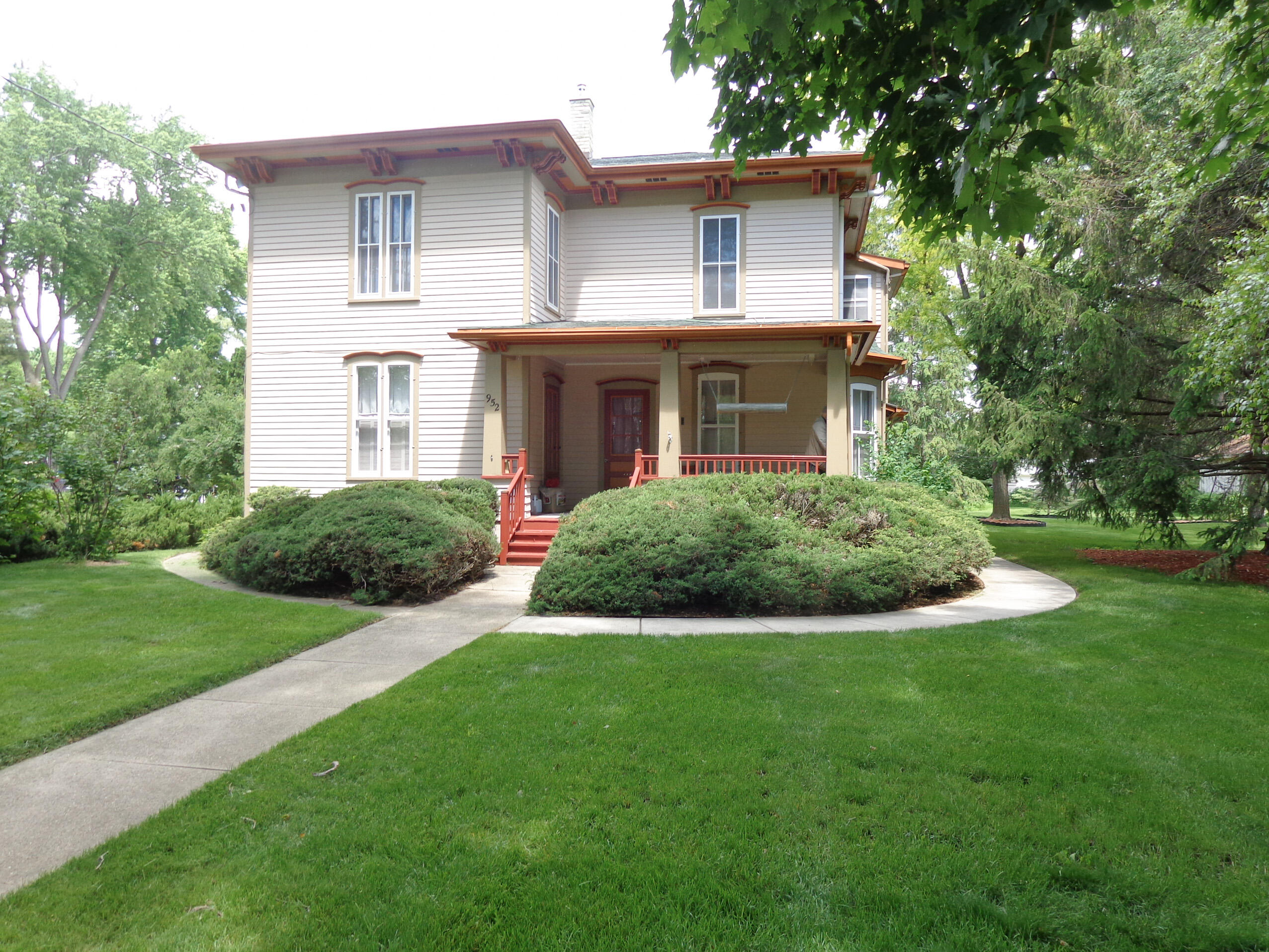 Highland St, Whitewater, WI 53190