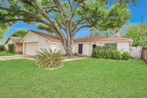 2406 Quiver Ln, Houston, TX, 77067-1916 | Card Image