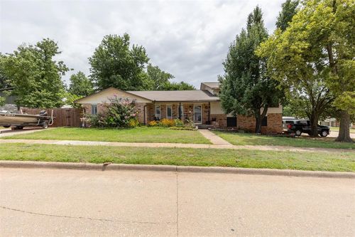 2008 E Willow Creek Ter, Mustang, OK, 73064-6114 | Card Image