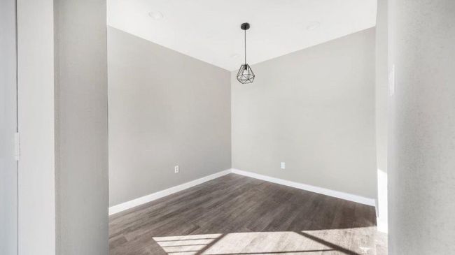 Did you see the upgraded light fixtures? | Image 5