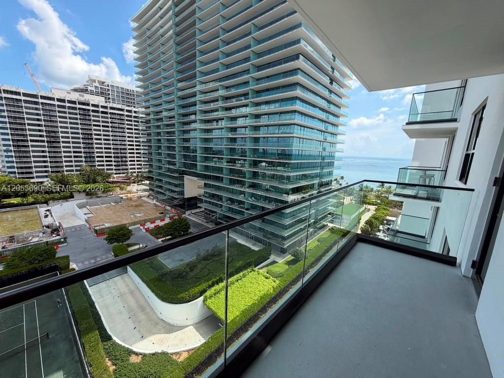 Residential Lease in Bal Harbour 2