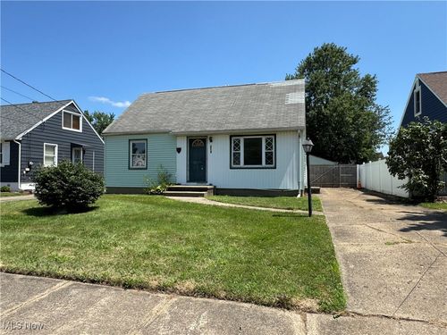 2716 Gilbert Ave Ne, Canton, OH, 44705-4723 | Card Image