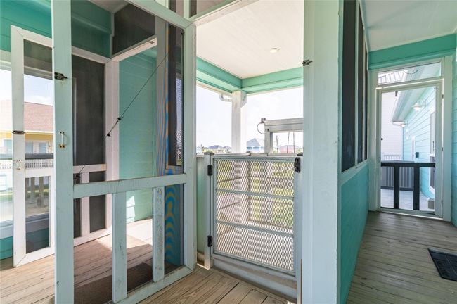 852 Lazy Ln, House other with 4 bedrooms, 3 bathrooms and 1 parking in Crystal Beach TX | Image 33