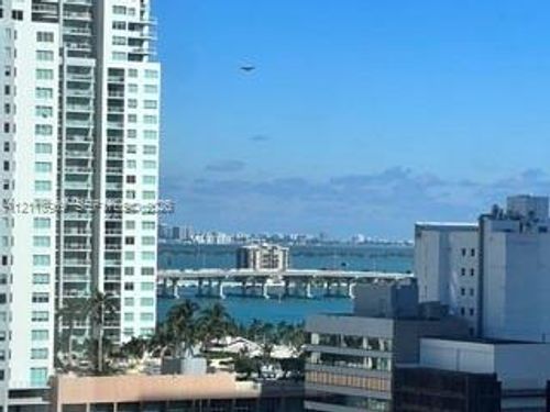 1702-151 Se 1st St, Miami, FL, 33131-1441 | Card Image