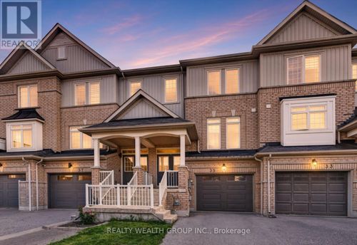 35 Matthewson Ave, Bradford, ON, L3Z0P3 | Card Image