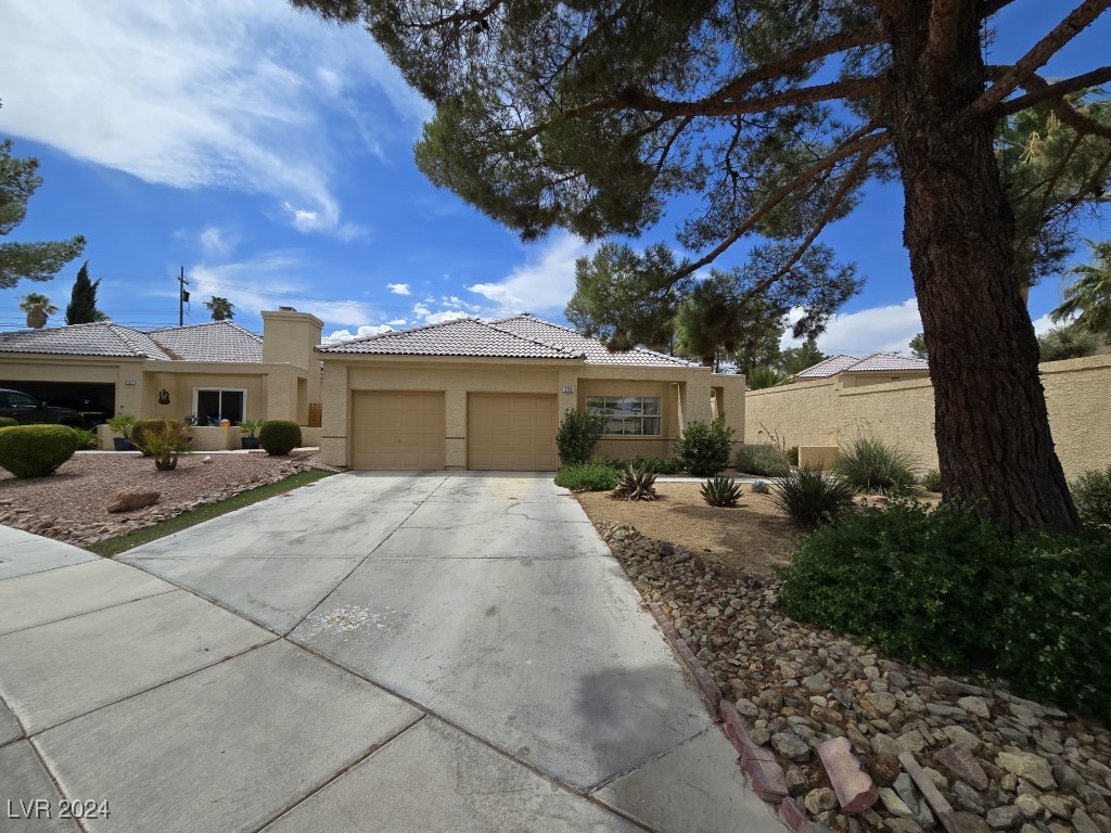 Mill Hollow Rd, Las Vegas, NV 89107