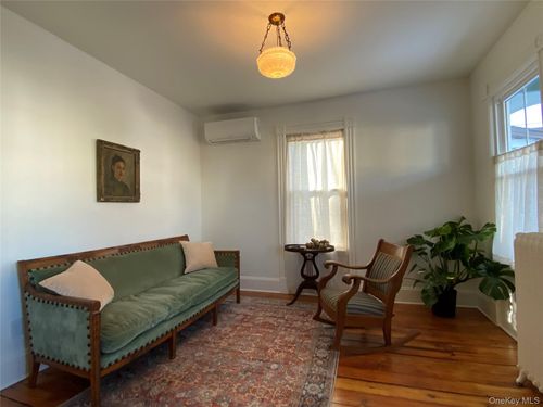 81 Elysian Ave, Nyack, NY, 10960-4333 | Card Image
