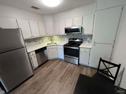 230-e-1271 Redwood Ln, Gulf Breeze, FL, 32563-3276 | Card Image