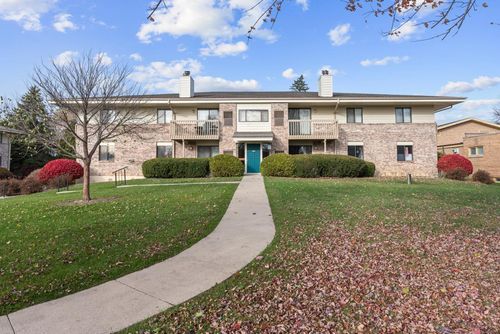 b-116 E Freistadt Road, Thiensville, WI, 53092 | Card Image