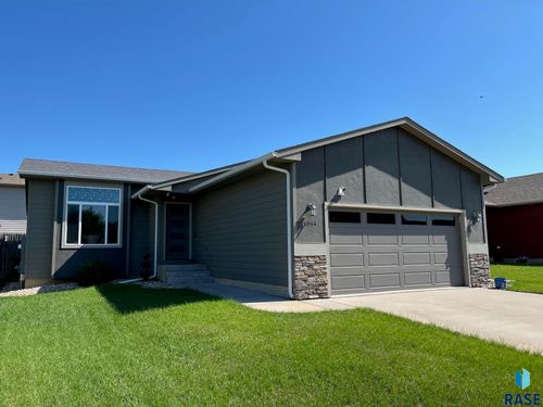 6544 Amber St, Sioux Falls, SD, 57107 | Card Image