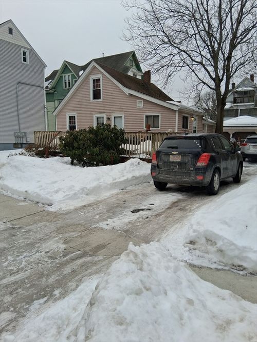 13 Hampden St, Worcester, MA, 01609-2154 | Card Image