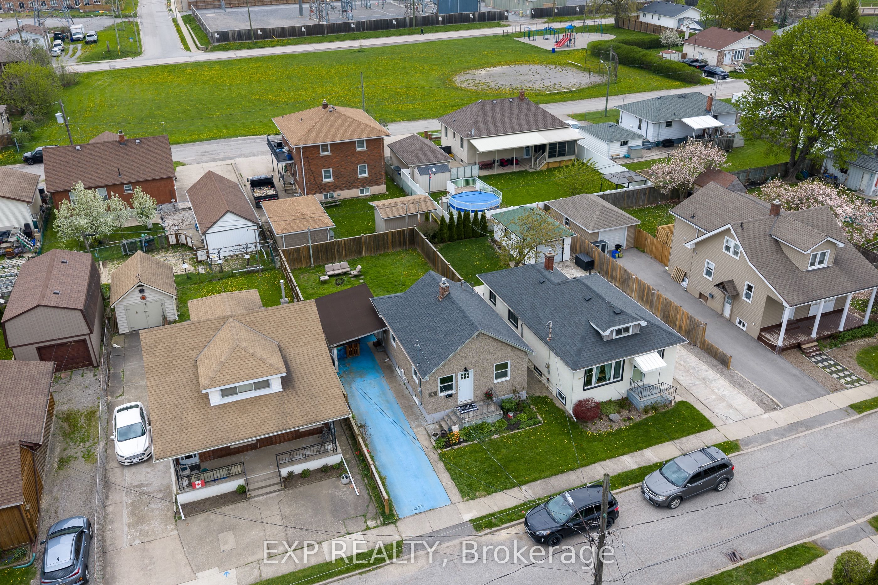 Residential in Thorold 4