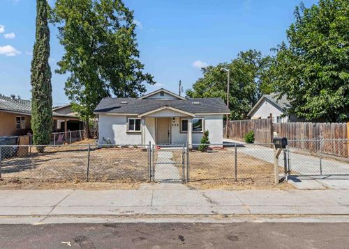 229 Crockett Ave, Modesto, CA, 95351-5307 | Card Image