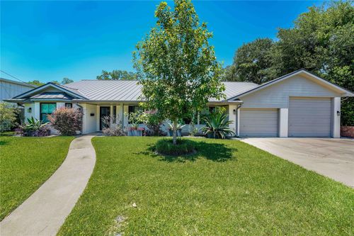 1124 Bowie St, Columbus, TX, 78934-2307 | Card Image