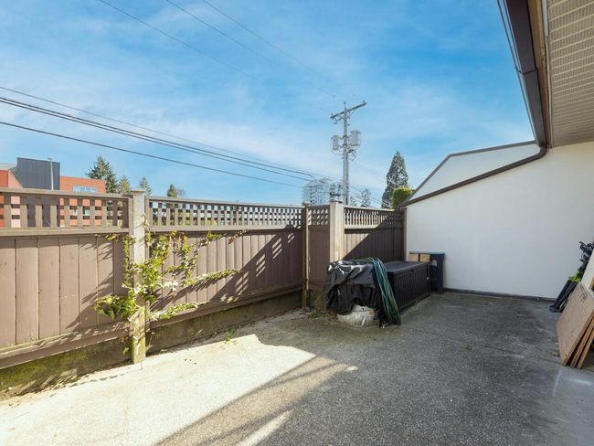 114 - 812 Milton St, Condo with 2 bedrooms, 1 bathrooms and 1 parking in New Westminster BC | Image 16