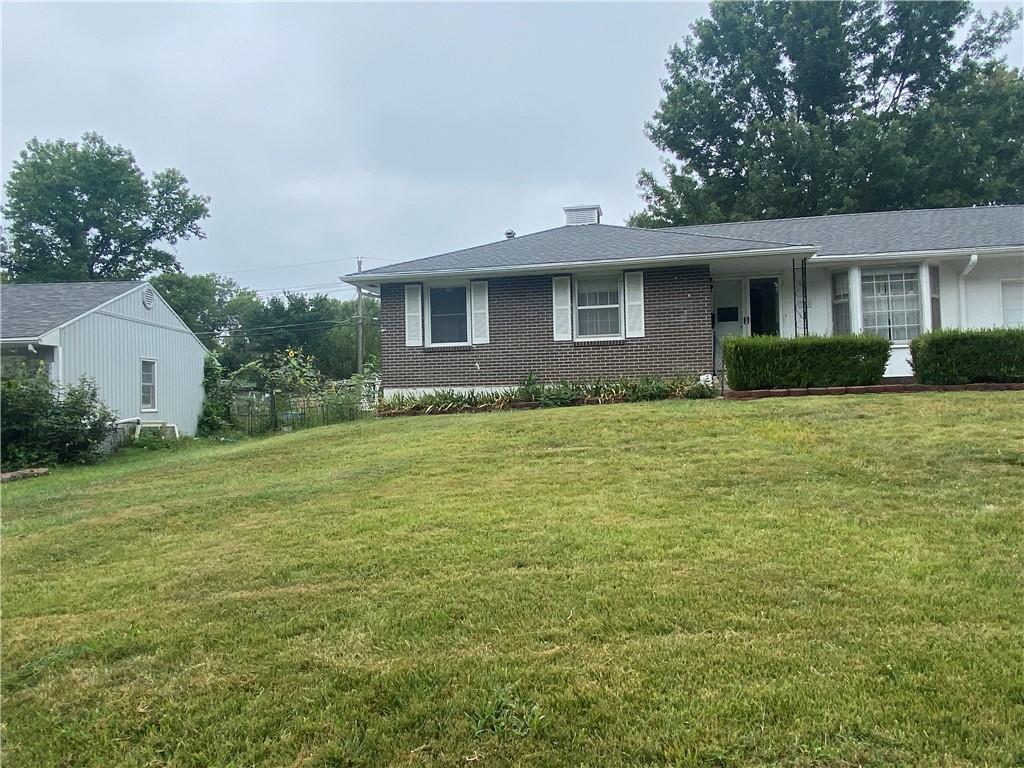 Hillcrest Dr, Warrensburg, MO 64093
