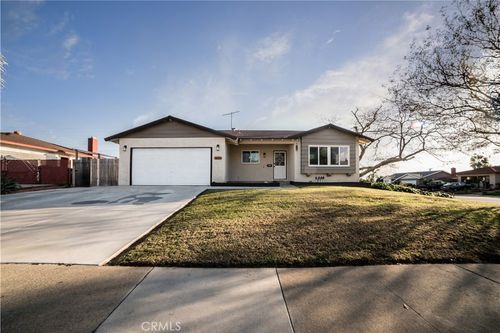 5555 Caroline St, Montclair, CA, 91763-2008 | Card Image