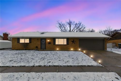 2307 Stop 8 Rd, Dayton, OH, 45414-2907 | Card Image