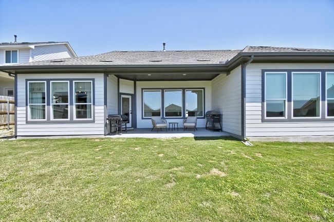 653 Texas Sage Loop, House other with 3 bedrooms, 2 bathrooms and 4 parking in Buda TX | Image 23