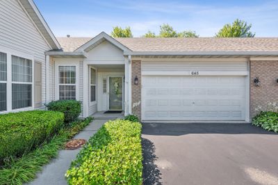 645 S Cadillac Circle, Townhouse with 3 bedrooms, 2 bathrooms and 2 parking in Romeoville IL | Image 1