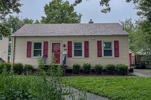 807 W John St, Champaign, IL, 61820-5814 | Card Image