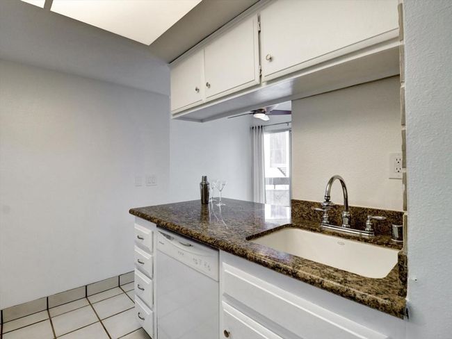 Thick Granite Counter Tops | Image 20