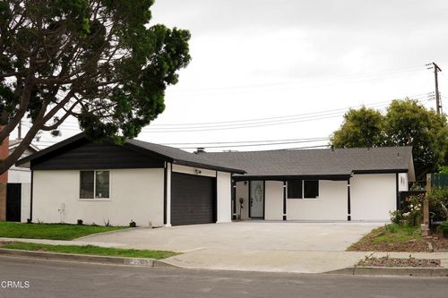 1430 Huntswood Way, Oxnard, CA, 93030-3320 | Card Image