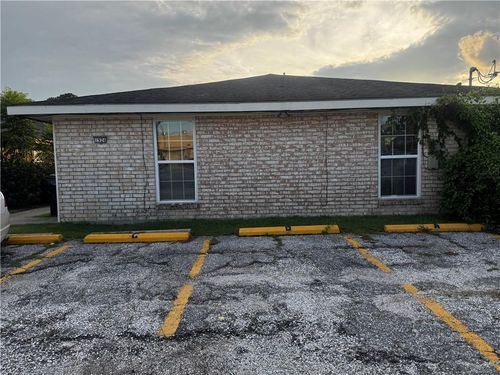 1924 Hickory Ave, Harahan, LA, 70123-1639 | Card Image