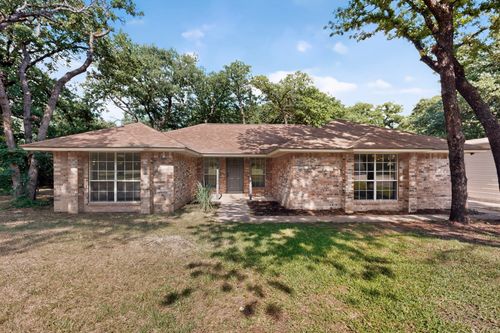 13930 Briarwood Ct, Azle, TX, 76020-5806 | Card Image