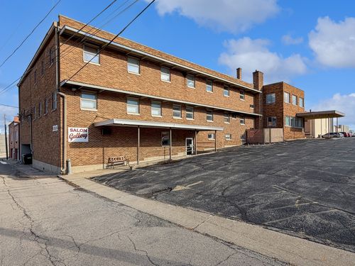 222 W Exchange St, Freeport, IL, 61032-4143 | Card Image