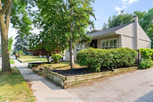 158 Felan Ave, Oakville, ON, L6K2X5 | Card Image