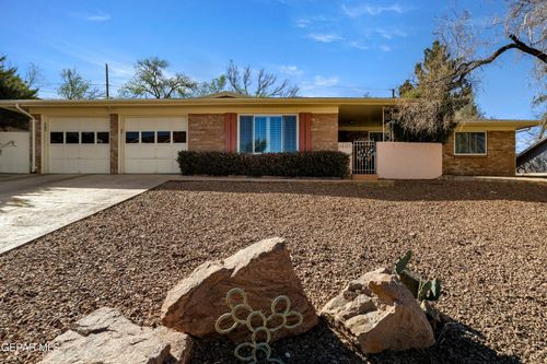 428 Stonebluff Rd, El Paso, TX, 79912-3330 | Card Image