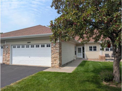 2203 Foxglove Way, Hudson, WI, 54016-8095 | Card Image