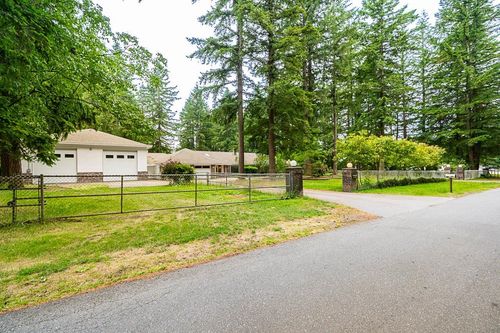 combined-19792 30 Ave, Langley, BC, V2Z1Y1 | Card Image
