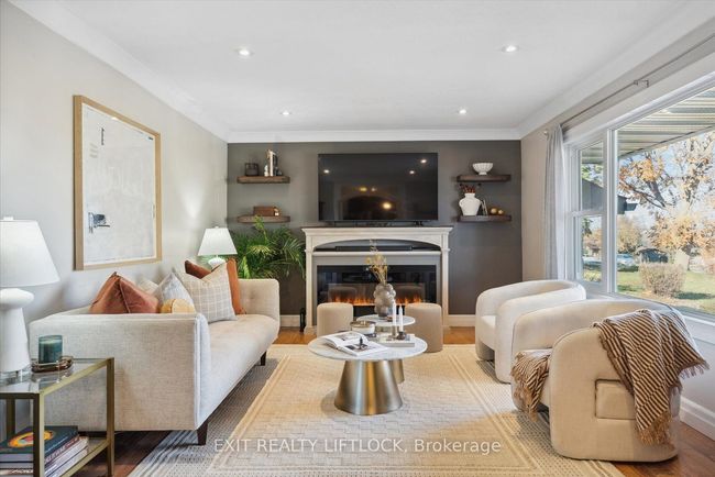 577 Spillsbury Dr, House other with 3 bedrooms, 2 bathrooms and 6 parking in Peterborough ON | Image 7