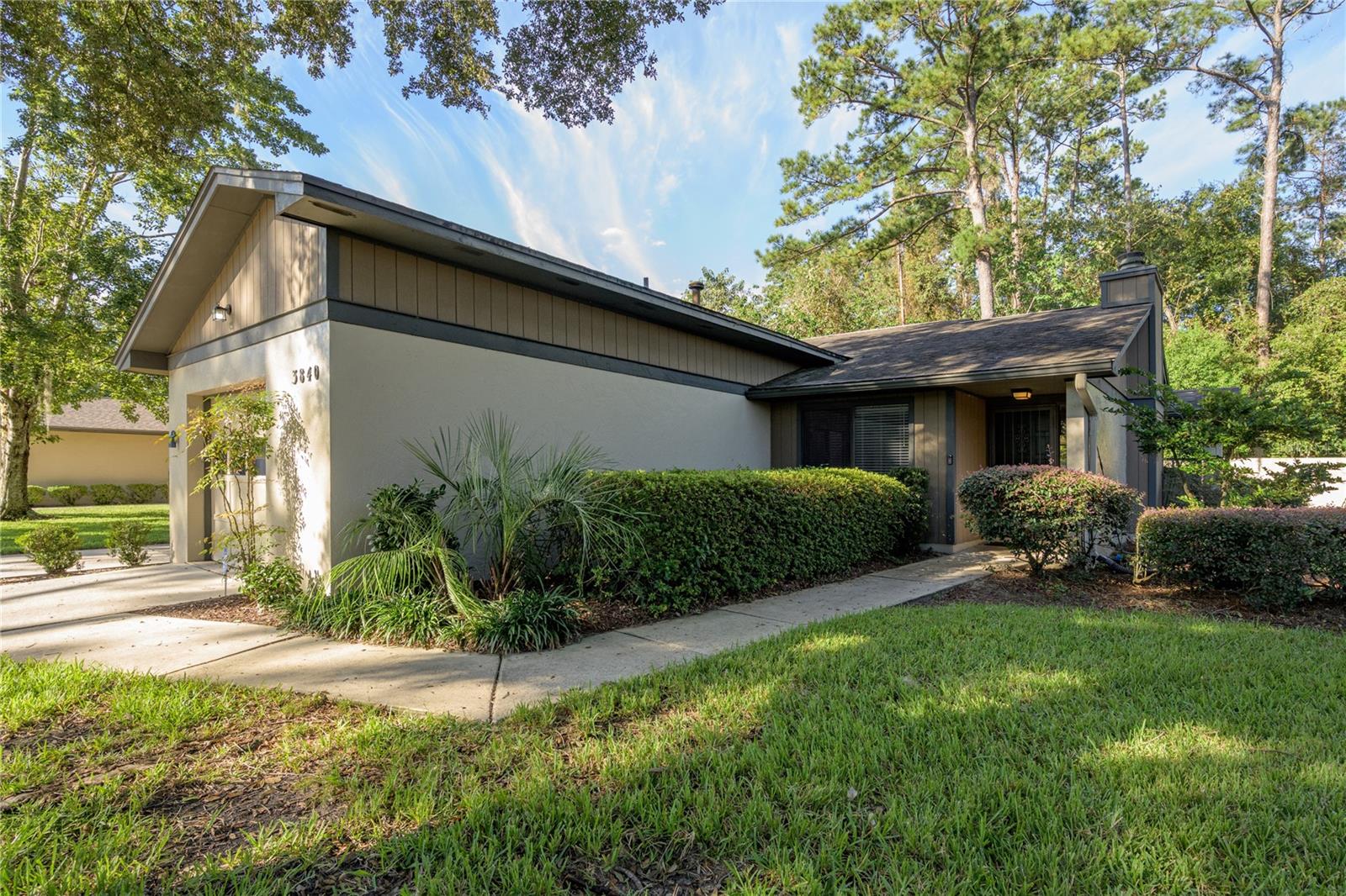 17th Street Cir, Ocala, FL 34470